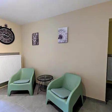 Charmante Avec Terrasse Et Jardin - 2 Renoves - Fr-1-585-133 Han-les-Juvigny